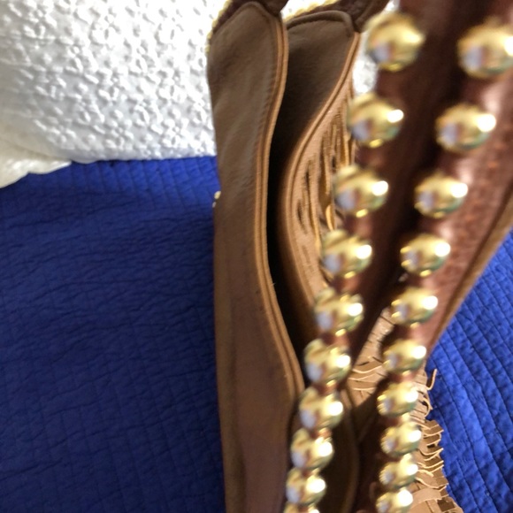 Big Buddha Grayson Fringe H… - Picture 7 of 10